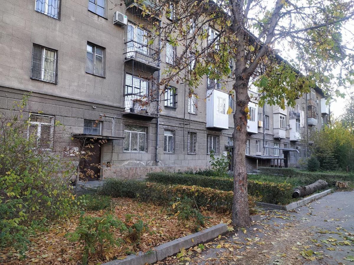Aura On Erkindik Boulevard 比什凯克 外观 照片